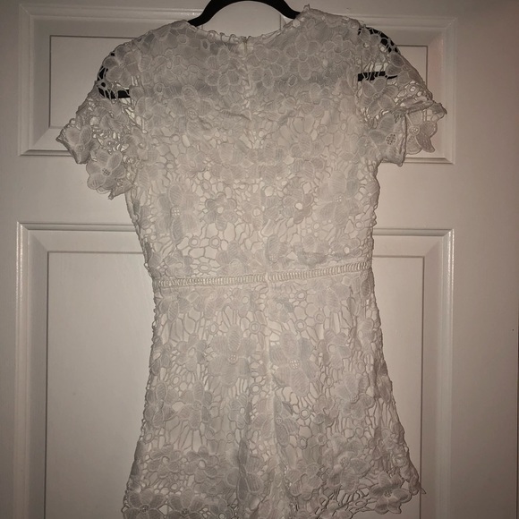 White lace romper - Picture 3 of 4